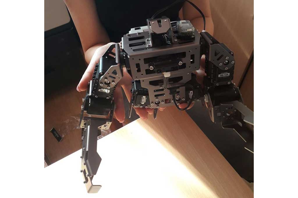 robot a kereskedelemben Kremenchukban