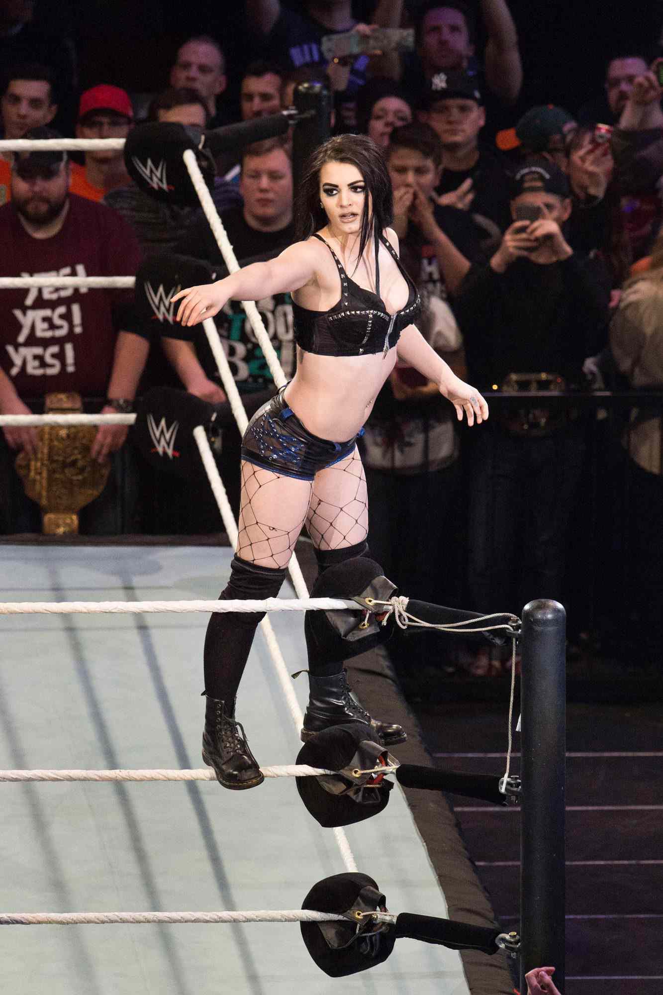 chici cherry recommends wwe naked paige pic