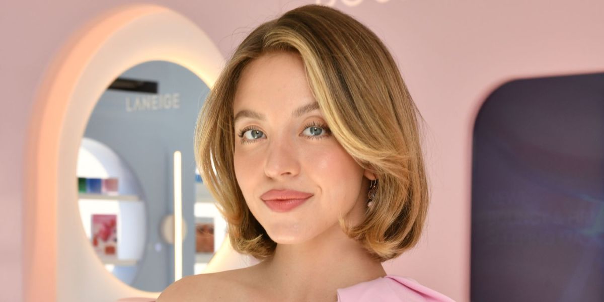 angus rae recommends sydney sweeney thong pic