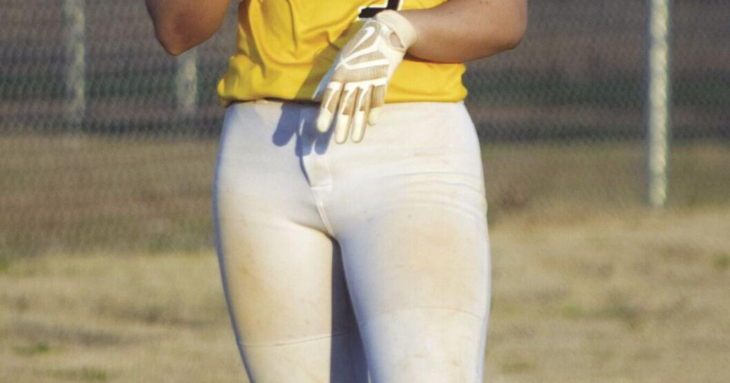 blake grafton recommends Softball Cameltoe