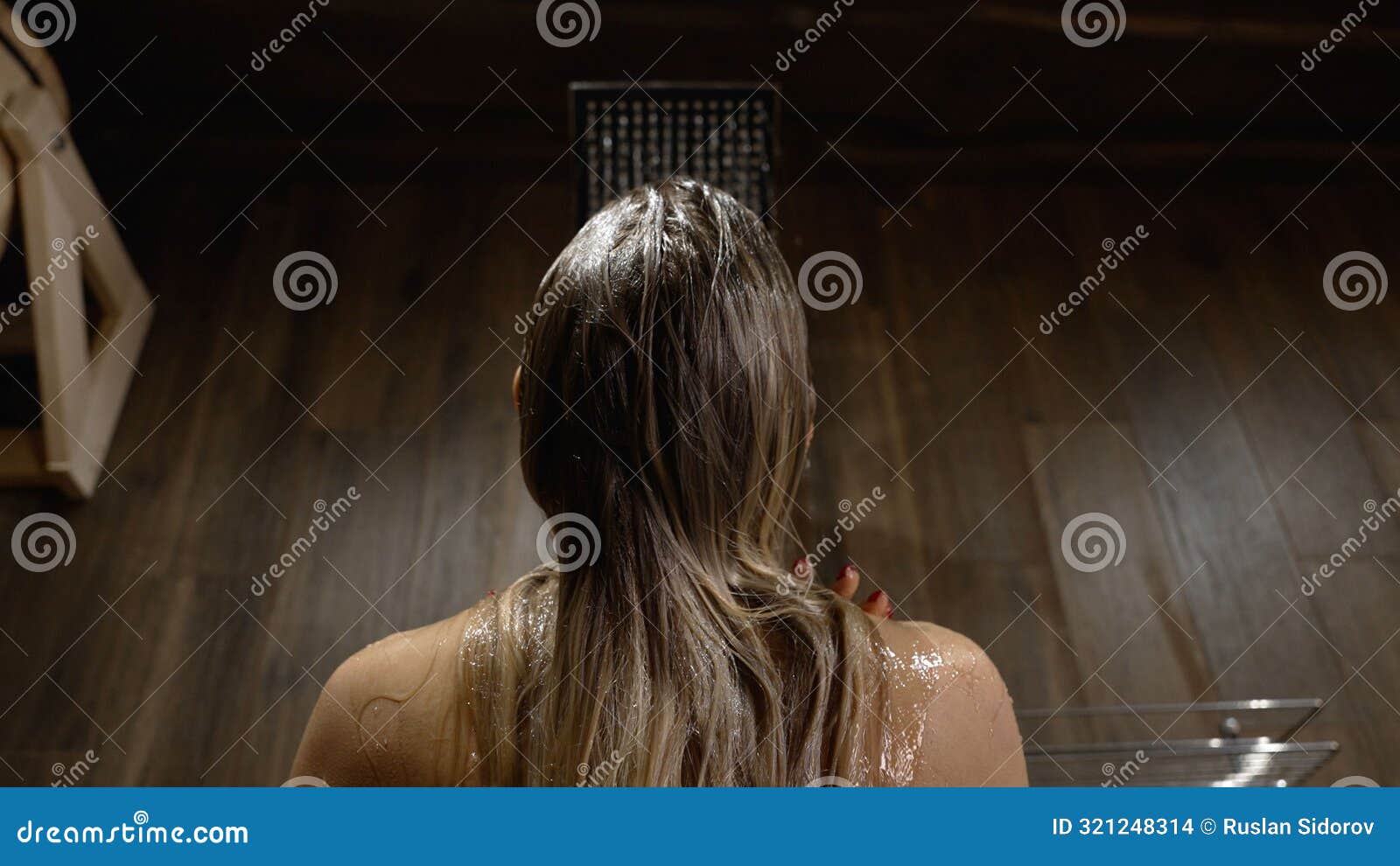 avi ash add hot babe taking shower photo