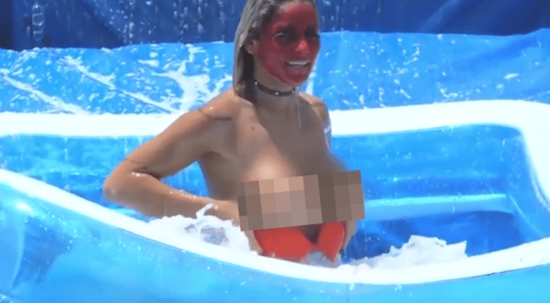 daniel malheiro recommends nipple slip at water park pic