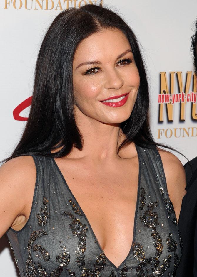 Best of Catherine zeta jones cleavage