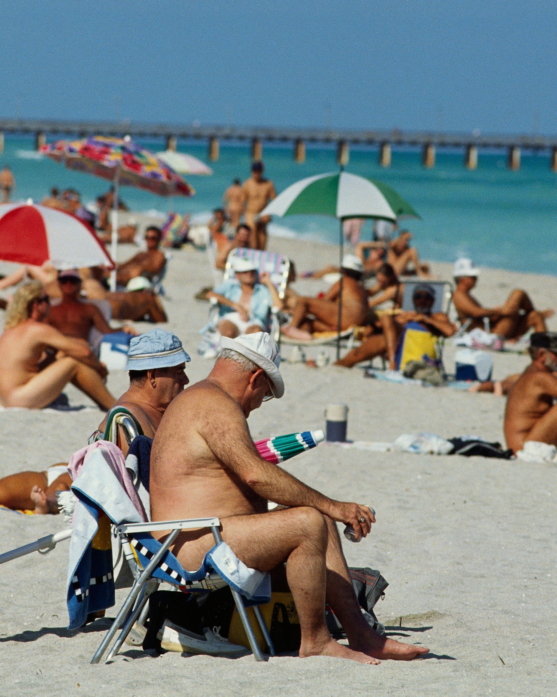 benefel del mundo recommends Nude Photos At Beach