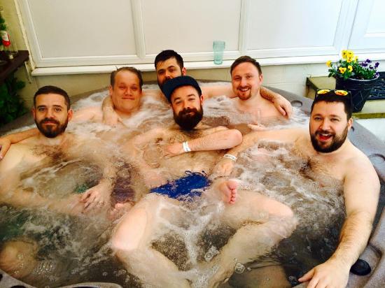 ashley sides recommends Hot Tube Gay