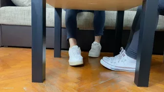 Footsie Under Table Video madagascar e